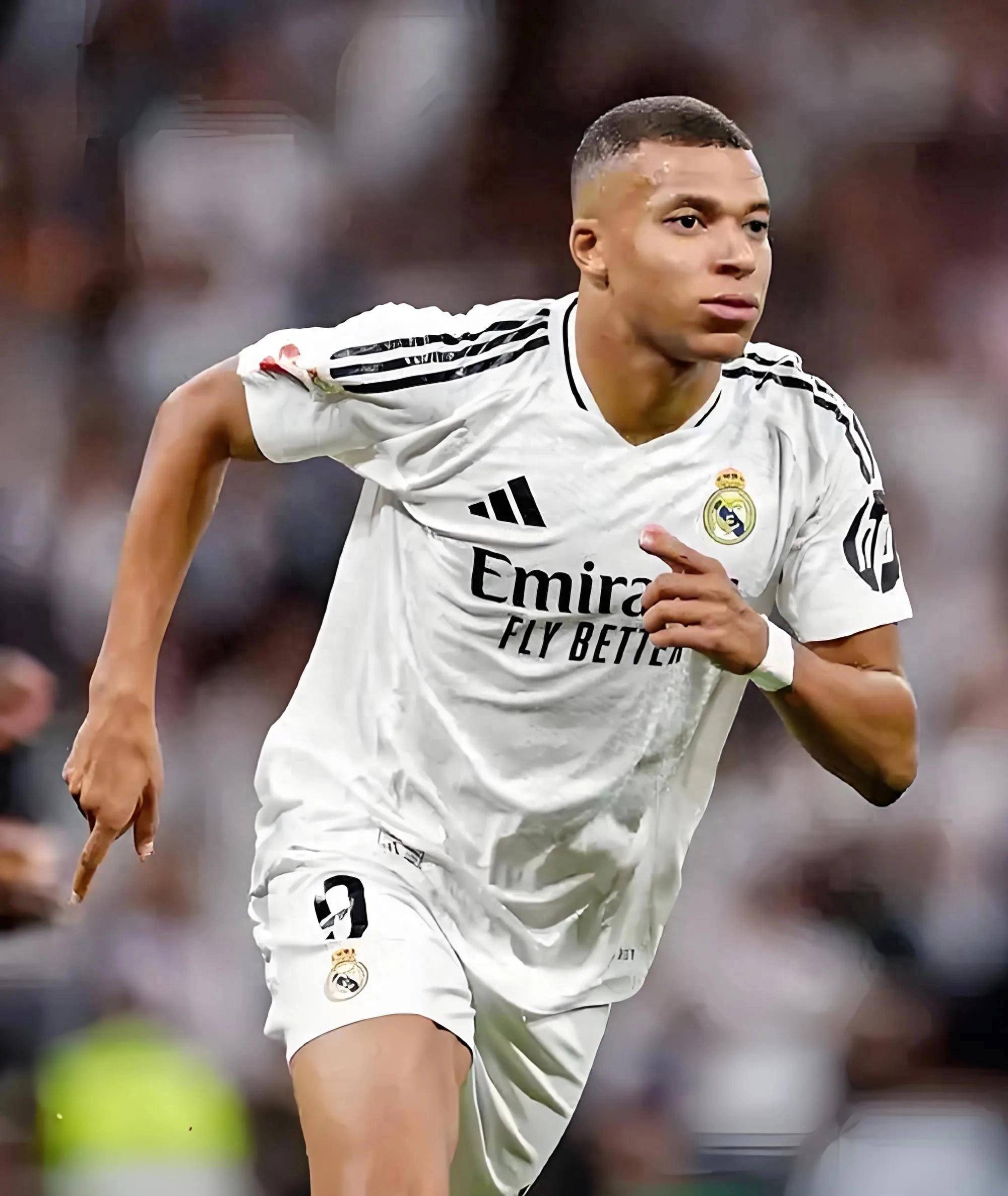 近百台赛车通过发车台，2025APRC／CRC龙游拉力赛盛大开幕！