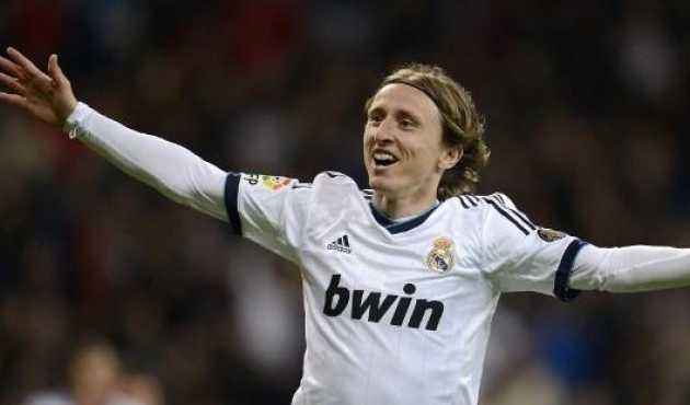 足球欧洲金童奖结果揭晓，新科得主含泪发声