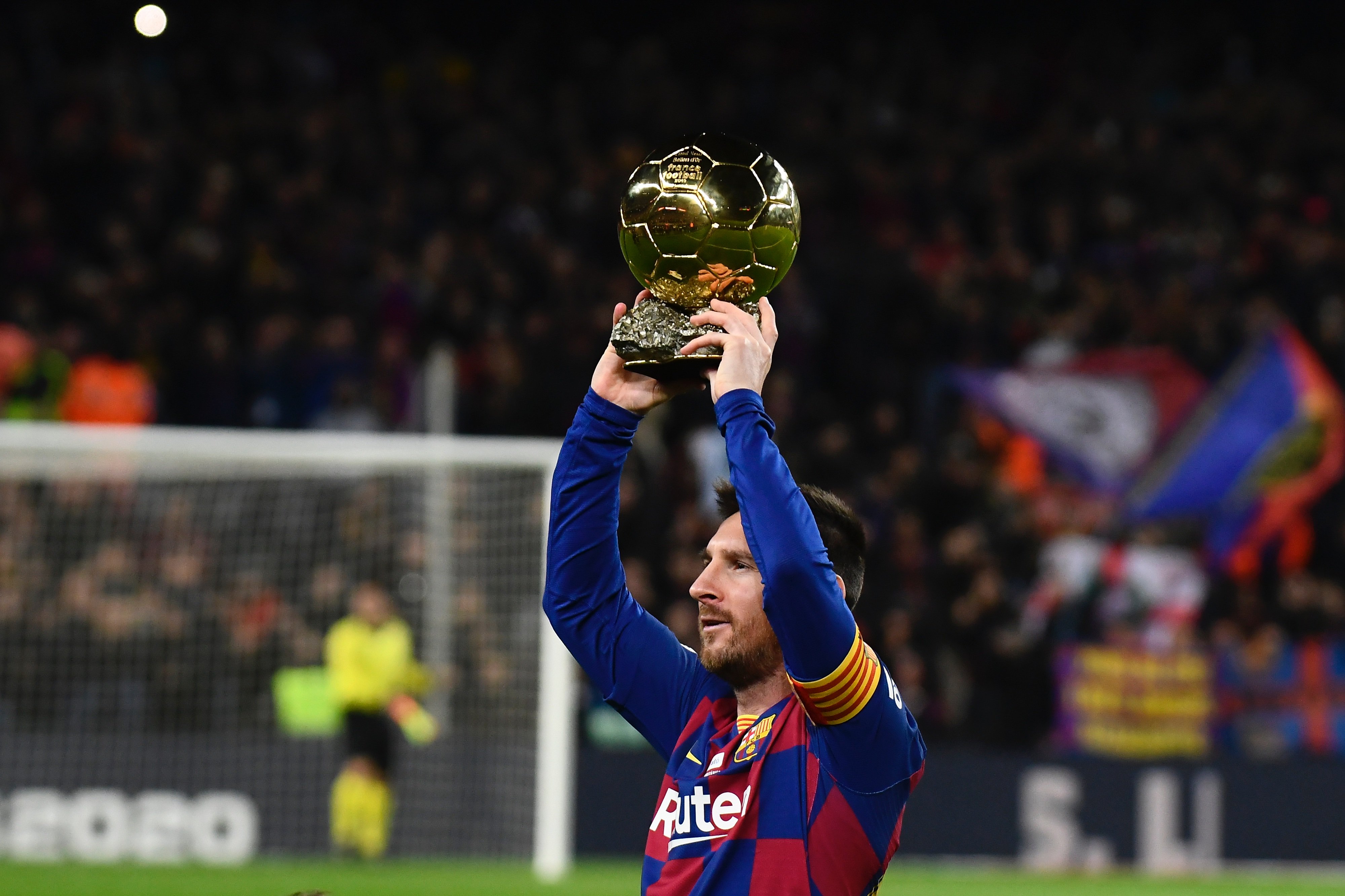 特朗普：我踢球的水平与C罗梅西差不太多，速度可能更快一点