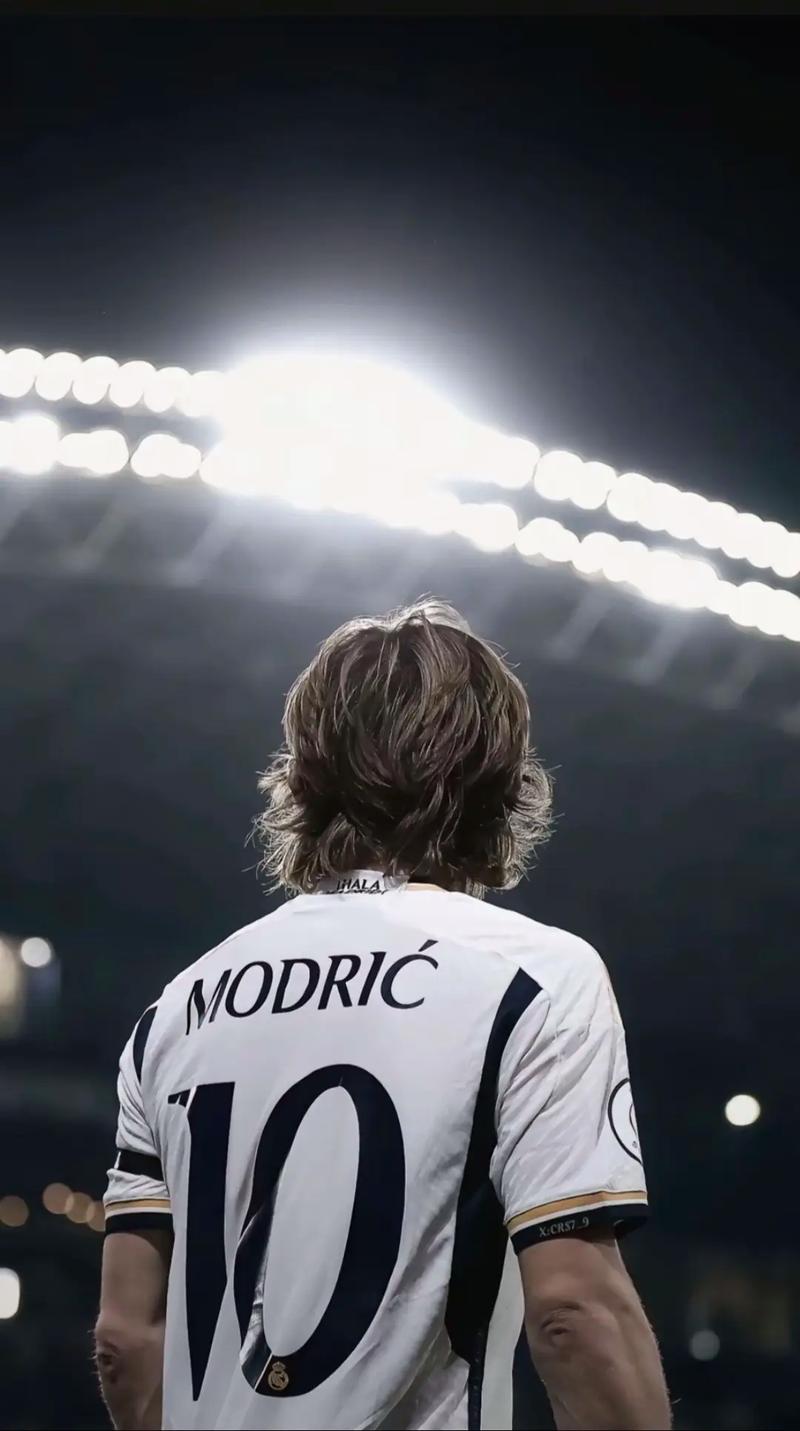 康宁汉姆半场15分7助攻，斯图尔特变身进攻端奇兵