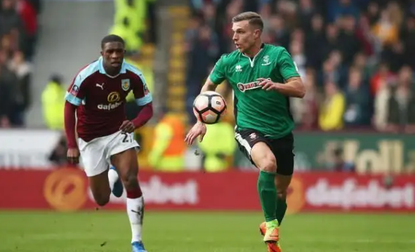 ATP年终总决赛｜阿尔卡拉斯又赢一次！提前锁定年终世界第一