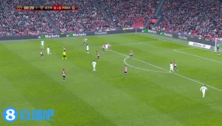 凯尔：比赛中阿德耶米被挑衅但保持了冷静，这说明他又成长了